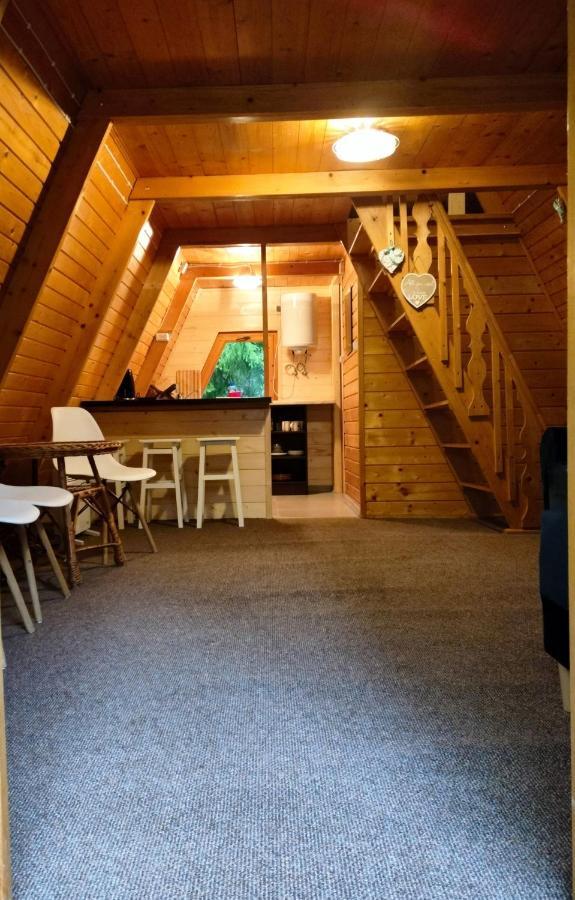 Domki Letniskowe Pod Lasem Koziniec エクステリア 写真